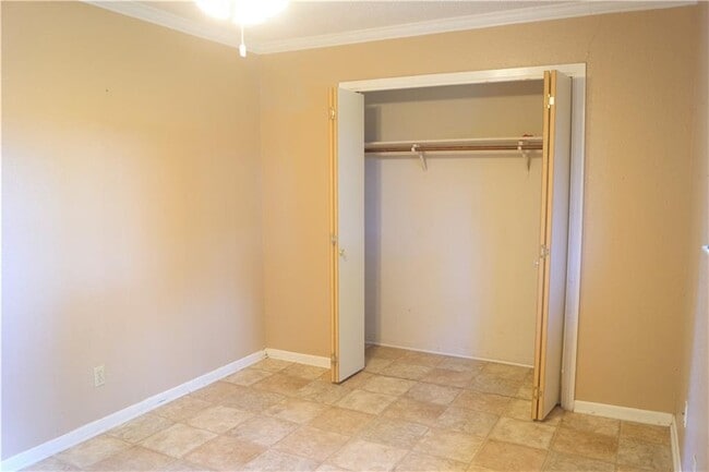 Building Photo - 101 Stubblefield Dr