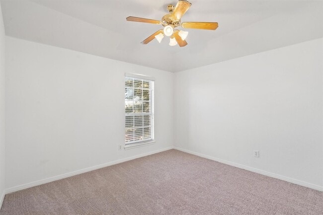 Building Photo - 803 Cashew Ln