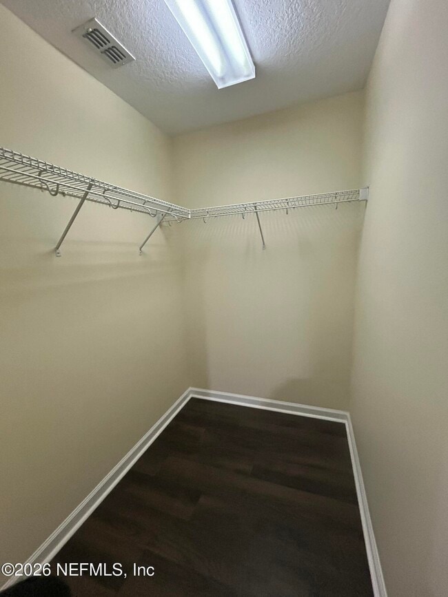 Building Photo - 4233 Clybourne Ln