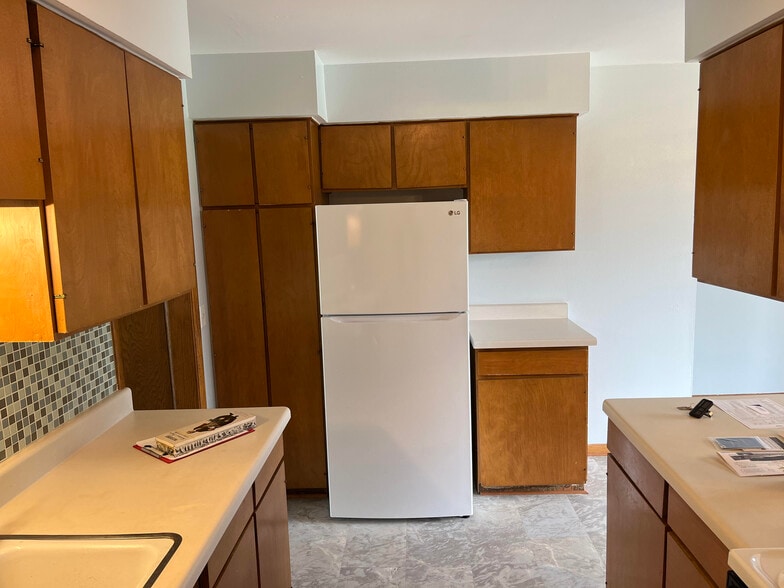 Kitchen - 3001 Ashford Ln
