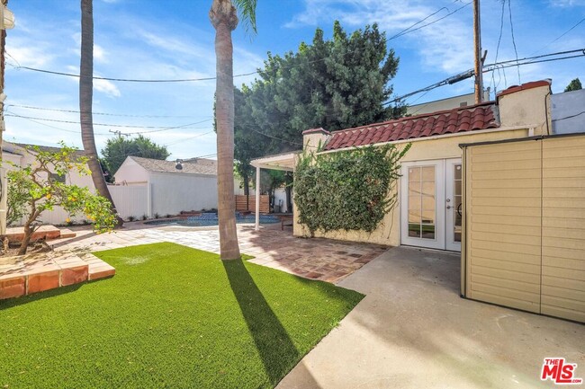 Building Photo - 205 Canon Dr