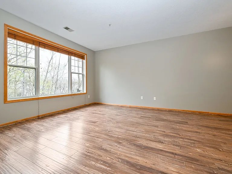 Building Photo - 770 Wisconsin Ave N