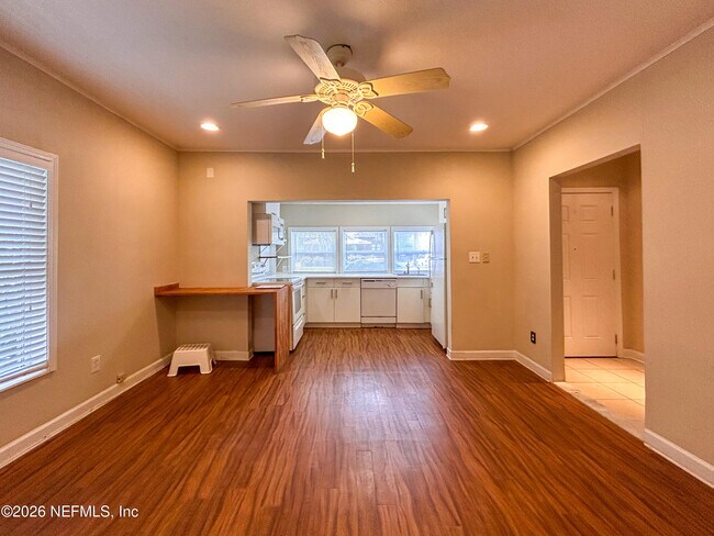 Building Photo - 3944 Boone Park Ave