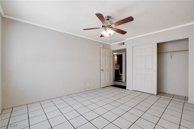 Building Photo - 5216 Mandalay Springs Dr