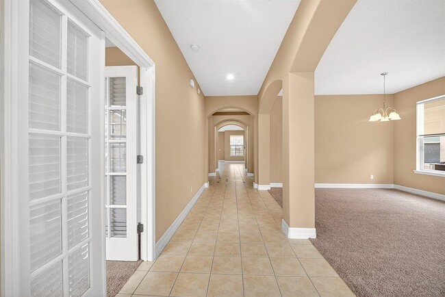 Building Photo - 1374 Lexington Ave