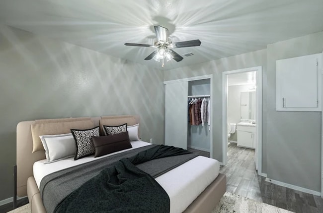 Primary Photo - Beautiful 3 Bedroom Townhome in Arlington!