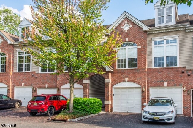 Building Photo - 129 Rock Creek Dr