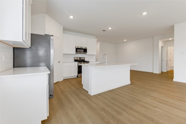 Building Photo - 9047 Rose Water Trl