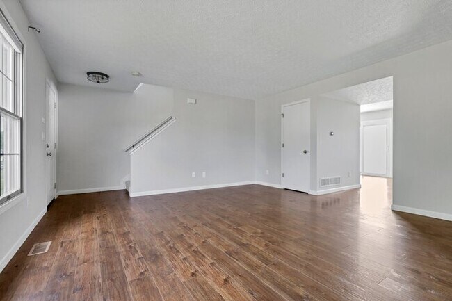 Building Photo - Pataskala Ridge Home