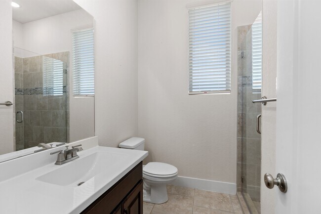 Building Photo - 4008 Canaleta