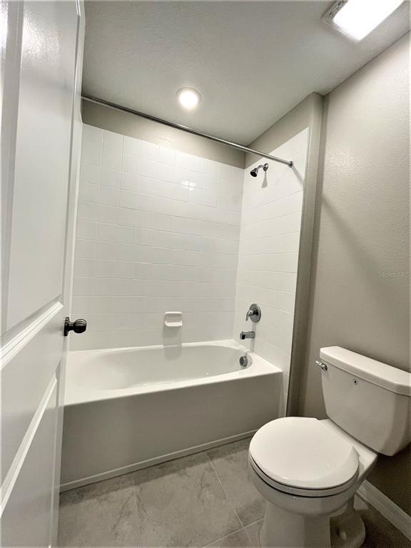 Building Photo - 7048 Samuel Ivy Dr