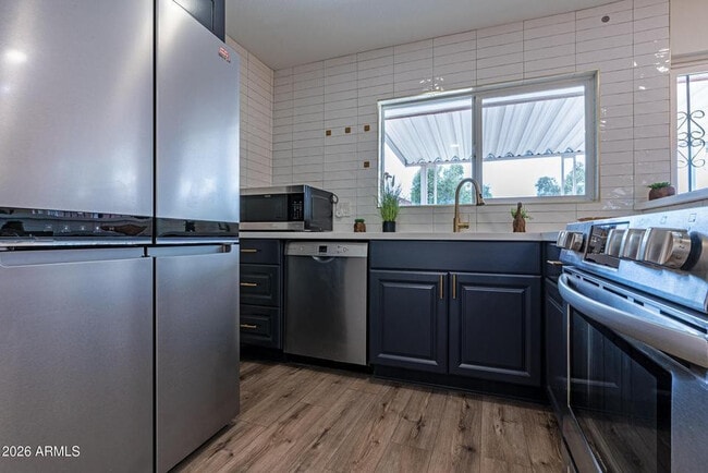 Building Photo - 4662 W Krall St