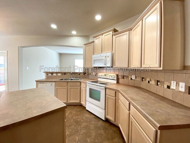 Building Photo - 21518 La Pena Dr