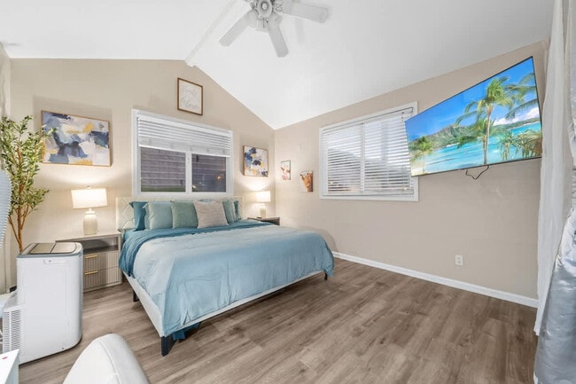 Building Photo - 13075 Old West Ave