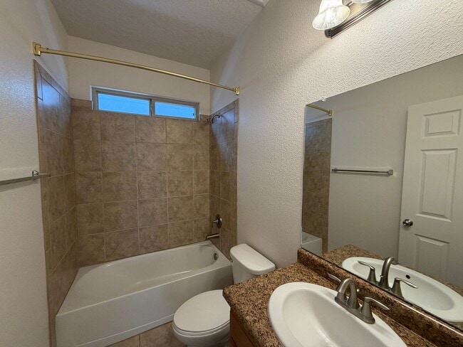 Building Photo - 3 Bedroom Single Story Home Near Unser Blvd NW & Paradise Blvd NW!