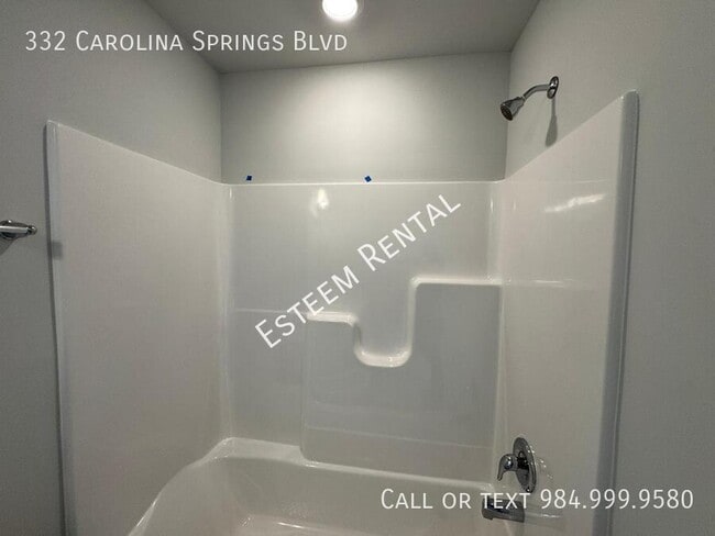 Building Photo - 332 Carolina Spgs Blvd