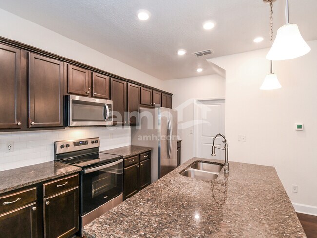 Building Photo - 8559 Highfield Ave