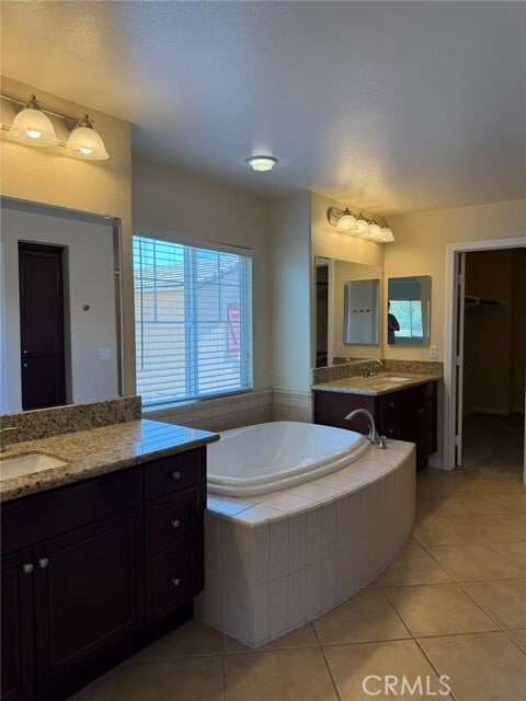 Building Photo - 12608 Chimney Rock Dr