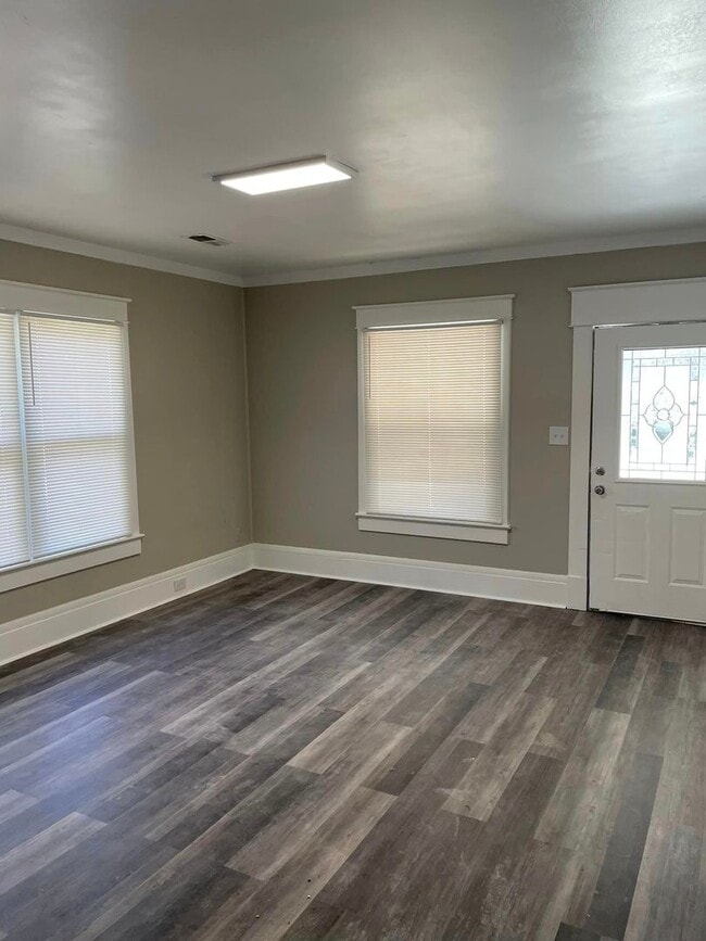 Primary Photo - Make this house your home! 3 bedrooms/1 ba...