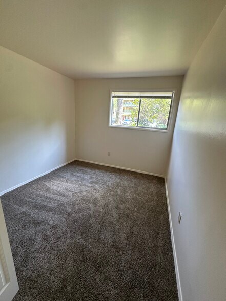 Building Photo - 7208 Donnell Pl
