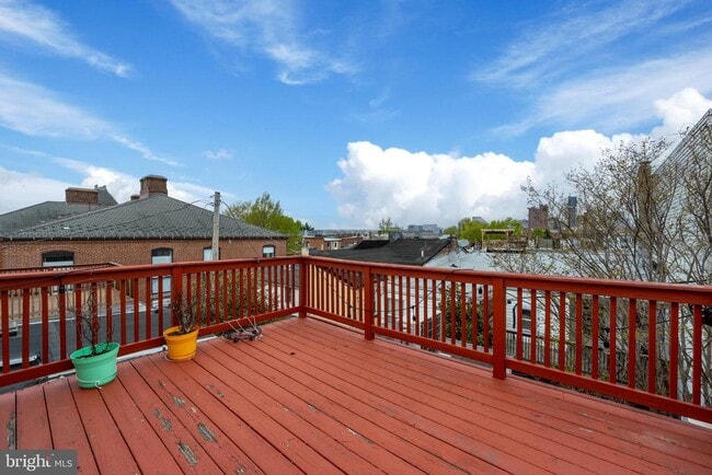 Building Photo - 110 Birckhead St