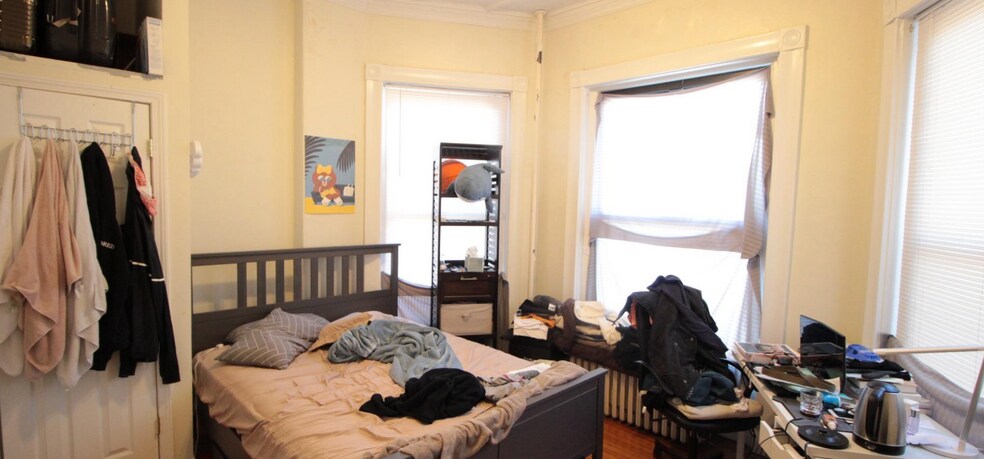 Building Photo - 41 Bay State Rd