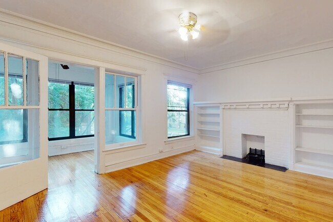 Floorplan - 5335-5337 S. Woodlawn Avenue