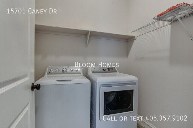 Building Photo - 15701 Caney Dr