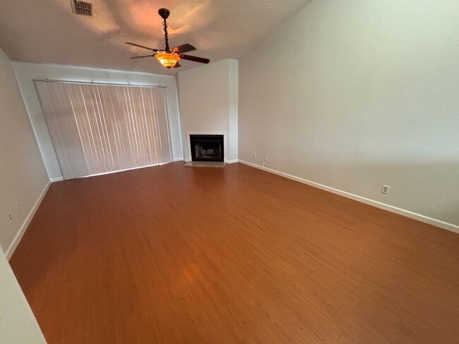 Building Photo - Waterfront Green Cove Springs 2BR with In-Unit Laundry, Central AC, and Pool!