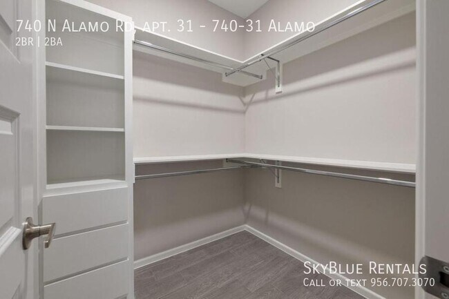 Building Photo - 740 N Alamo Rd