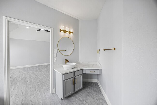 Building Photo - 21510 Broadstone Dr