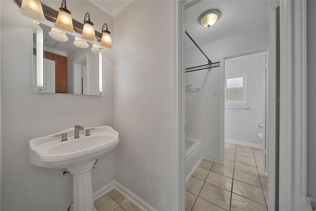 Building Photo - 29634 Shady Brook Ln