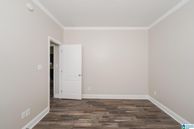 Building Photo - 4162 Hathaway Ln