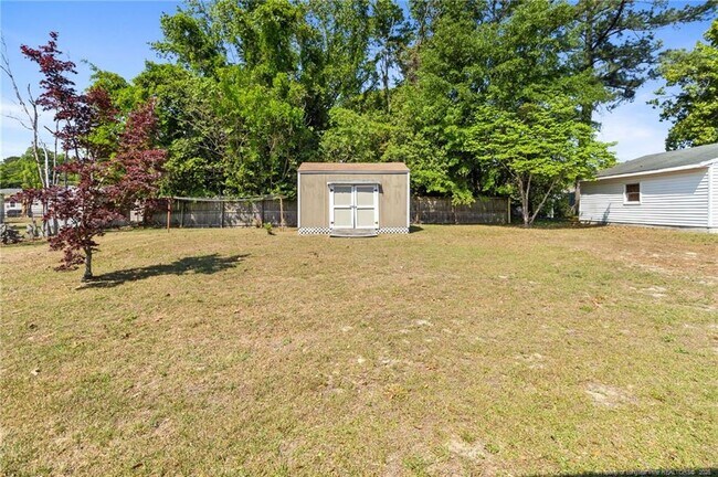 Building Photo - 1644 Inverness Dr