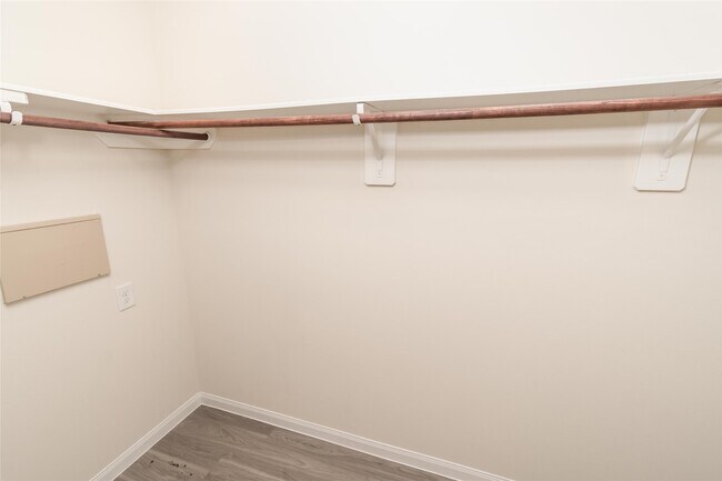 Building Photo - 5535 Plantation Forest Dr