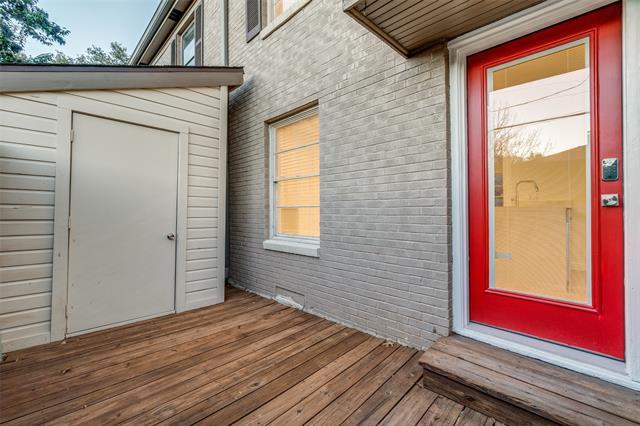 Building Photo - 6367 Oriole Dr