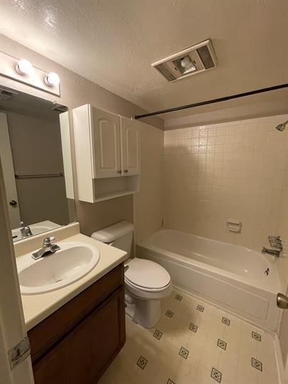 Building Photo - Charming 1-Bedroom Retreat on Billie Dr
