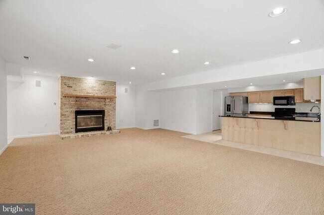 Building Photo - 6614 Corina Ct