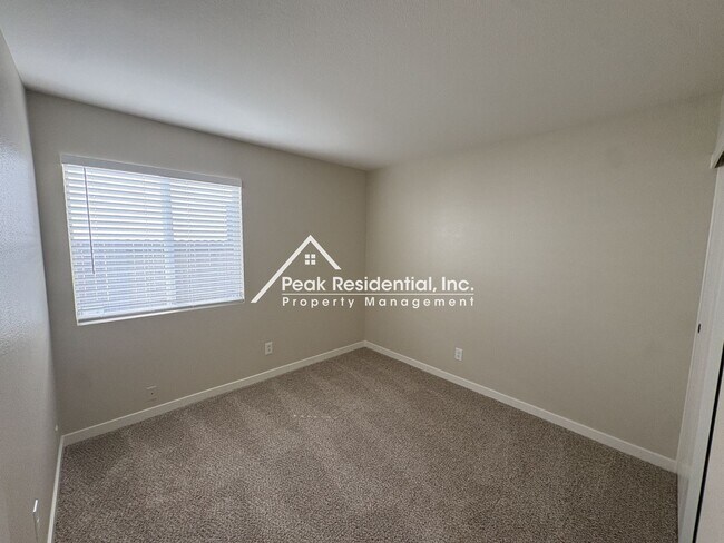 Building Photo - 10846 Basie Way