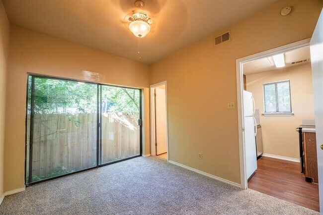 Building Photo - 601 Nelray Blvd