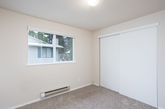 Building Photo - Light-Filled Two-Story Home with Private Outdoor Space
