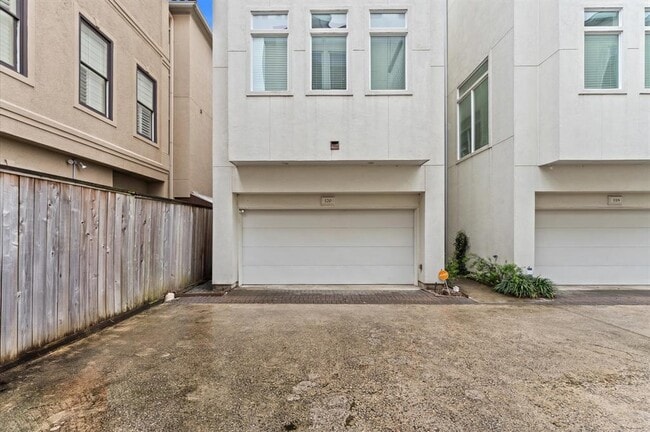 Building Photo - 120 Pierce St