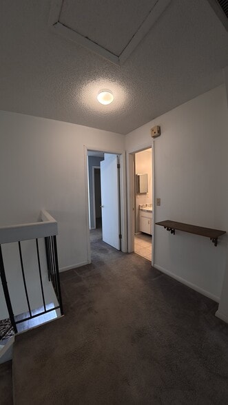 Building Photo - 15203 Morning Dr