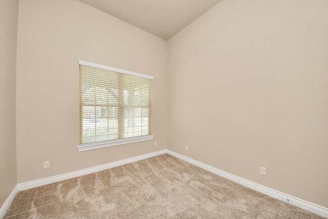 Building Photo - 24219 Peralta Glen Ln