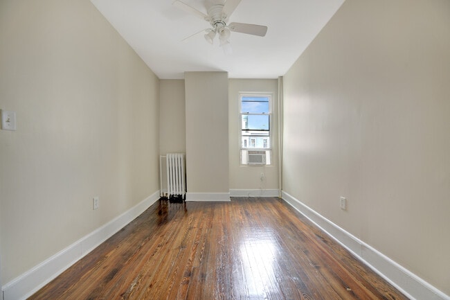 Building Photo - 618 Columbia Rd NW