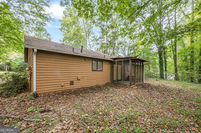 Building Photo - 3256 Brisbane Way