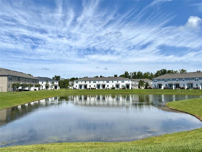 Building Photo - 921 Spring Palms Lp