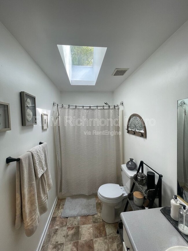 Building Photo - 12013 Amber Meadows Ln