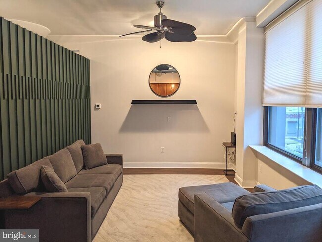 Building Photo - 1100 S Broad St