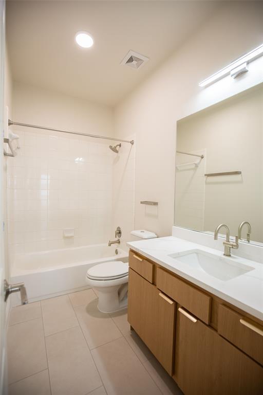 Building Photo - 1913 Littlefield St